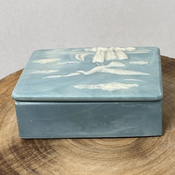 Vintage Blue Incolay Jewelry Trinket Box Seagulls Ocean Beach Birds 5.5”x4” - Picture 7 of 9